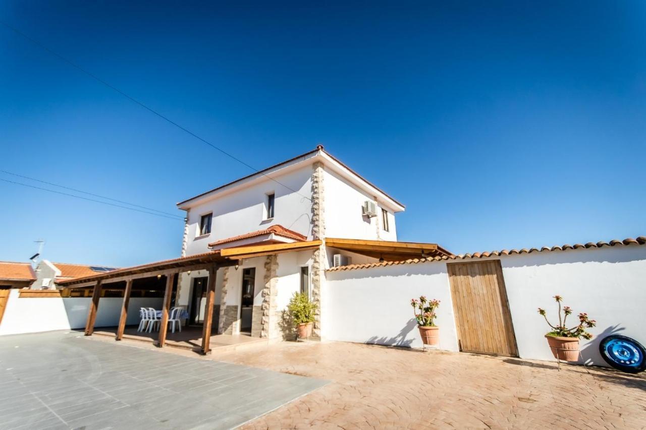 Reel Paradise Villa, Cyprus Ларнака Екстер'єр фото