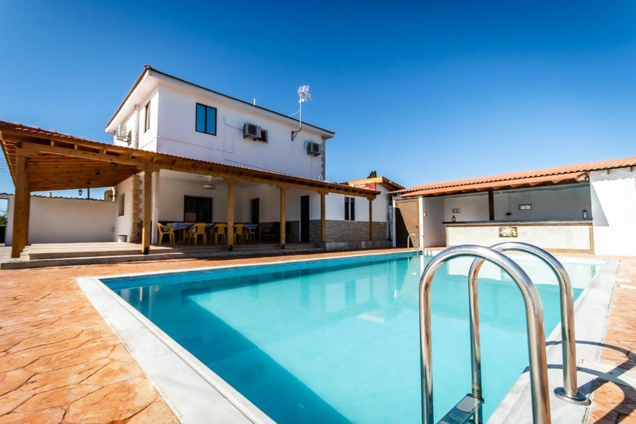 Reel Paradise Villa, Cyprus Ларнака Екстер'єр фото
